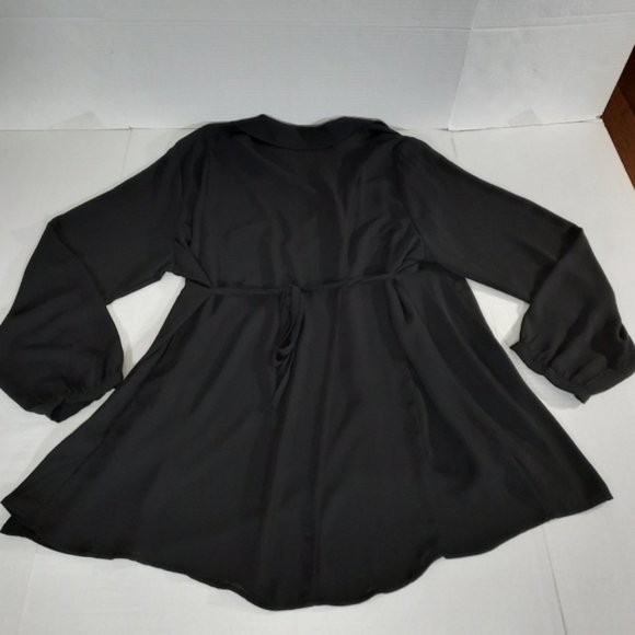 Torrid Harper Fit & Flare Georgette LS Button Down Blouse - Picture 3 of 5